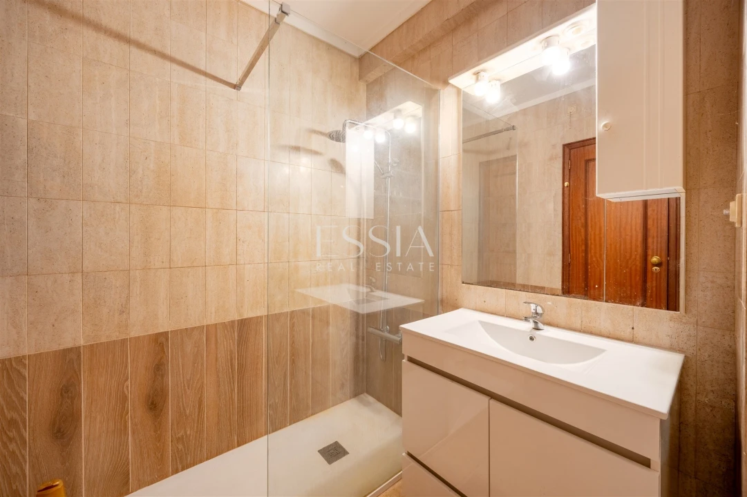 Apartamento T3 para Arrendamento em Aldoar, Foz do Douro e Nevogilde Foto 22