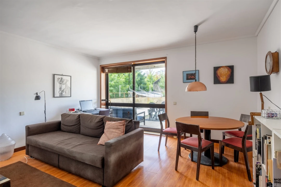 Apartamento T3 para Arrendamento em Aldoar, Foz do Douro e Nevogilde Foto 6