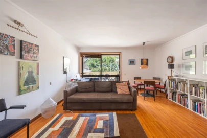 Apartamento T3 para Arrendamento em Aldoar, Foz do Douro e Nevogilde