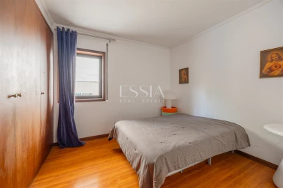 Apartamento T3 para Arrendamento em Aldoar, Foz do Douro e Nevogilde