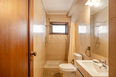 Apartamento T3 para Arrendamento em Aldoar, Foz do Douro e Nevogilde