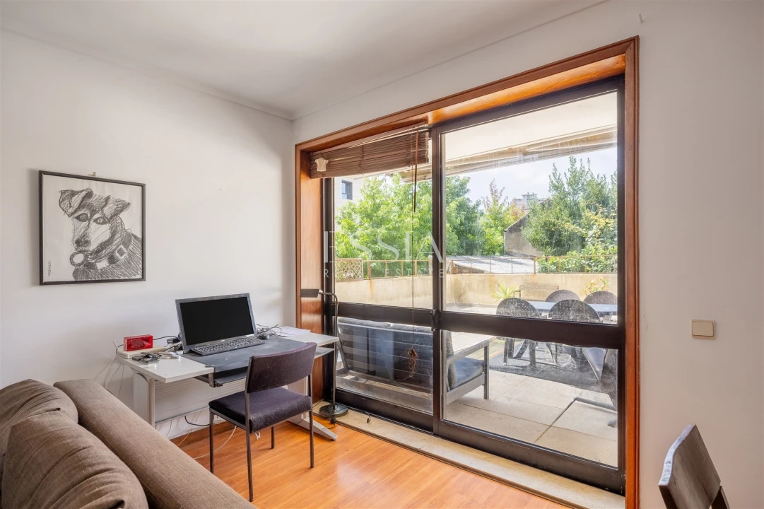 Apartamento T3 para Arrendamento em Aldoar, Foz do Douro e Nevogilde Foto 8
