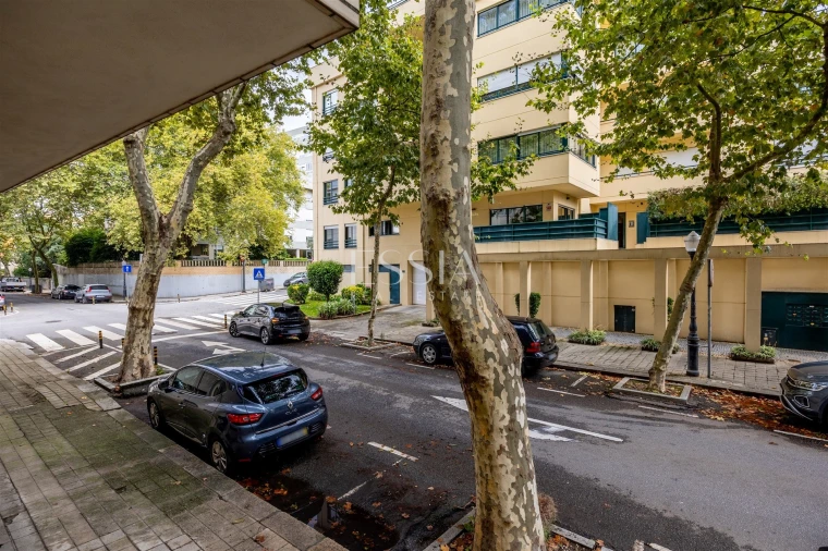 Apartamento T3 para Arrendamento em Aldoar, Foz do Douro e Nevogilde Foto 32