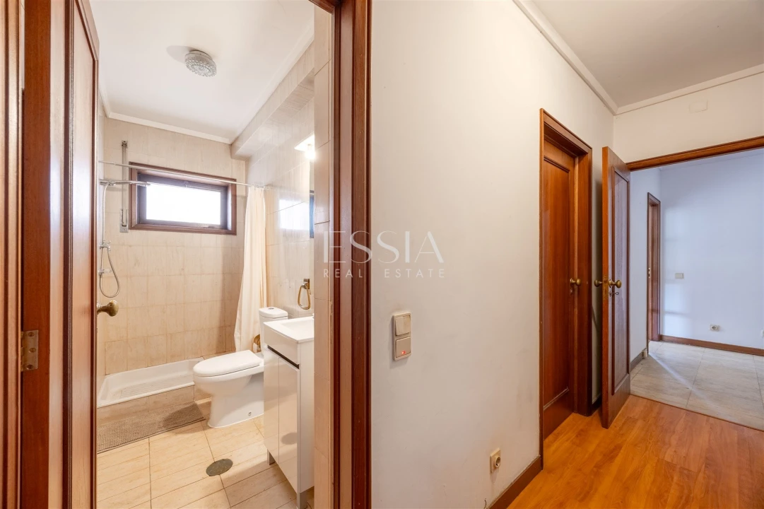 Apartamento T3 para Arrendamento em Aldoar, Foz do Douro e Nevogilde Foto 26