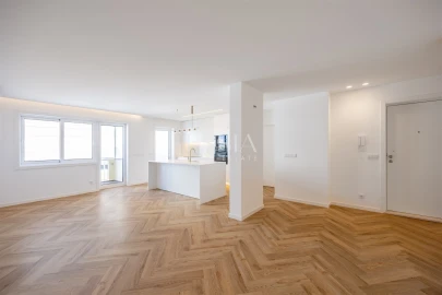 Apartamento T3 para Venda em Ramalde