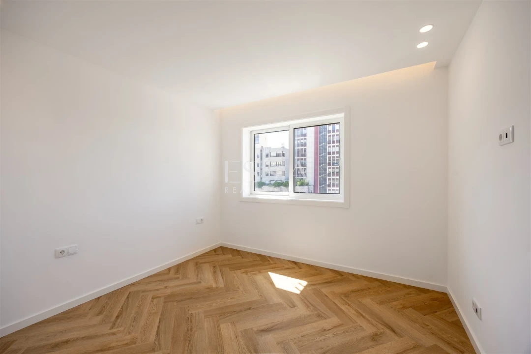 Apartamento T3 para Venda em Ramalde Foto 18