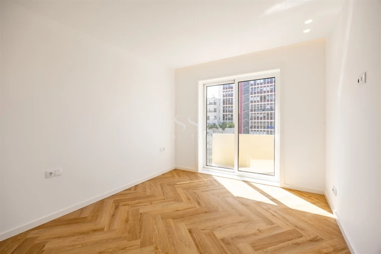 Apartamento T3 para Venda em Ramalde Foto 16
