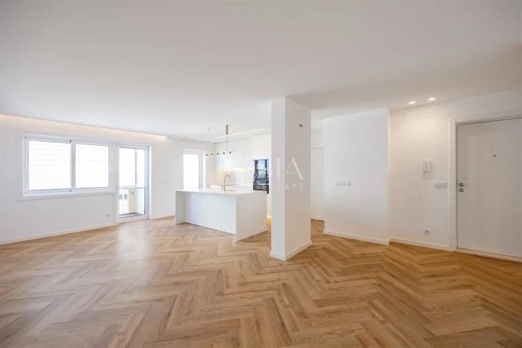 Apartamento T3 para Venda em Ramalde Foto 2