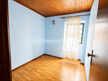 Moradia T3 para Venda em Vila Cova e Feitos