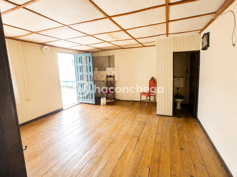 Moradia T3 para Venda em Vila Cova e Feitos Foto 24