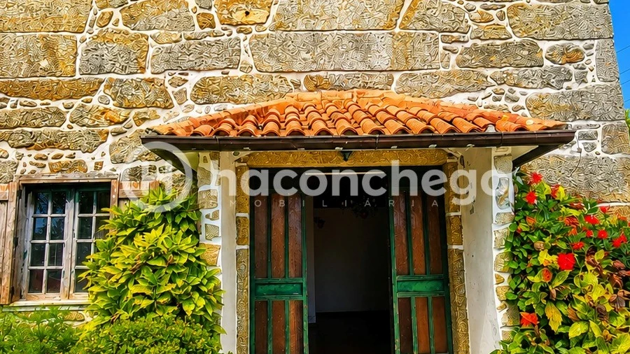 Moradia T3 para Venda em Vila Cova e Feitos