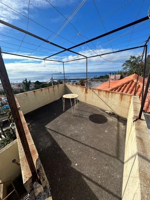 Moradia T5 para Venda em Funchal (São Pedro)