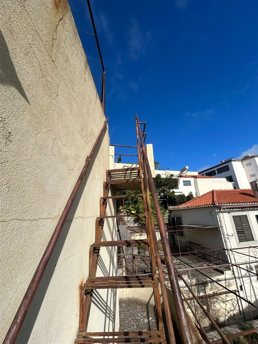 Moradia T5 para Venda em Funchal (São Pedro) Foto 68