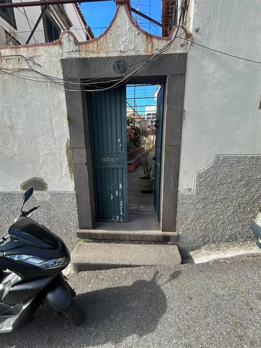 Moradia T5 para Venda em Funchal (São Pedro) Foto 29