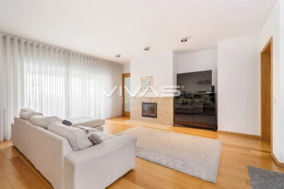 Apartamento T3 para Venda em São Vitor (Braga)