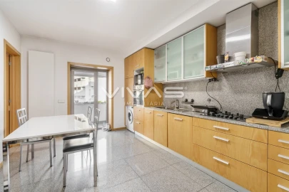Apartamento T3 para Venda em São Vitor (Braga)