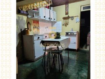 Moradia T1 para Venda em Souselo