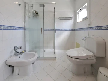 Moradia T4 para Venda em Albufeira e Olhos de Água