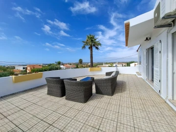 Moradia T4 para Venda em Albufeira e Olhos de Água