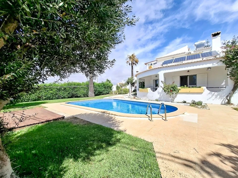 Moradia T4 para Venda em Albufeira e Olhos de Água Foto 64