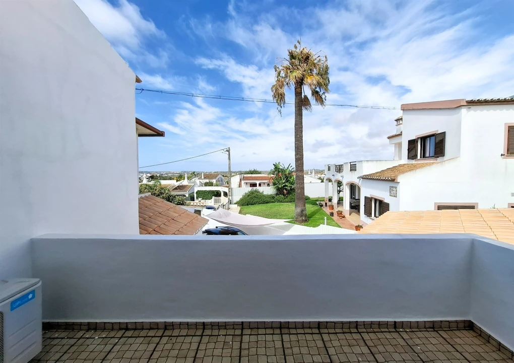 Moradia T4 para Venda em Albufeira e Olhos de Água Foto 23