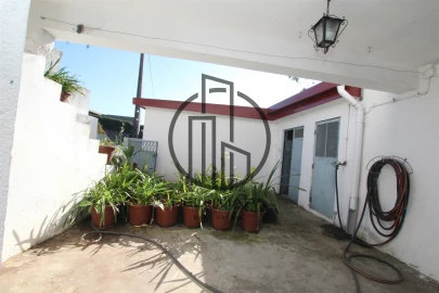 Moradia T0 para Venda em Bairro