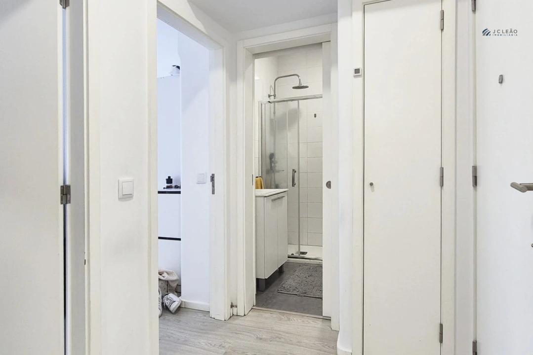 Apartamento T1 para Arrendamento em Cedofeita, Santo Ildefonso, Sé, Miragaia, São Nicolau e Vitória Foto 11