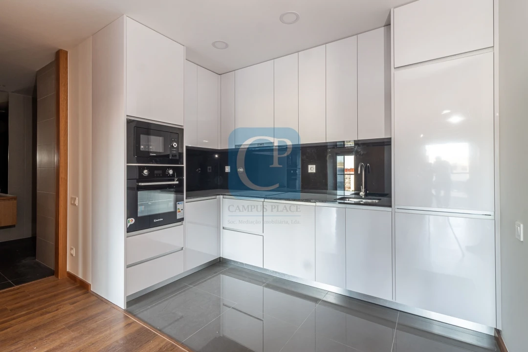 Apartamento T2 para Venda em Paranhos Foto 4