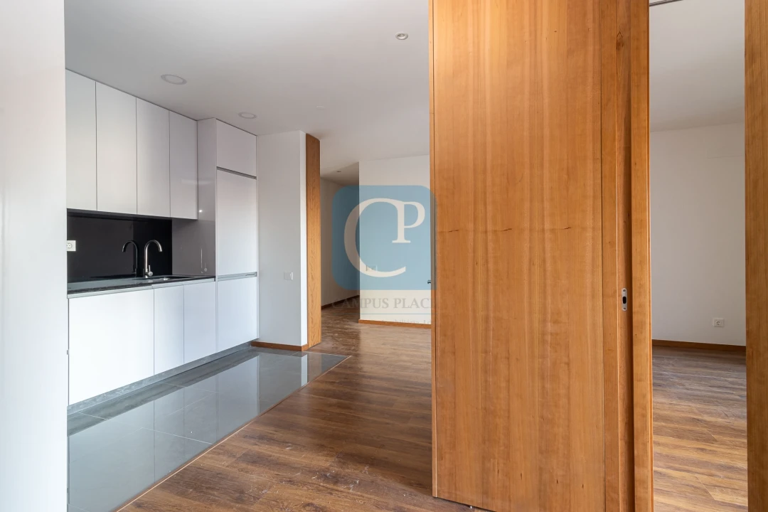 Apartamento T2 para Venda em Paranhos Foto 2