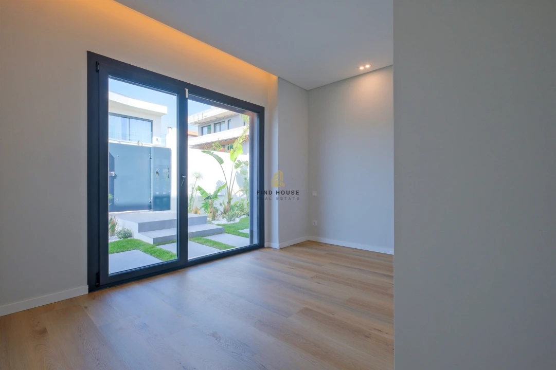 Moradia T5 para Arrendamento em Carcavelos e Parede Foto 15