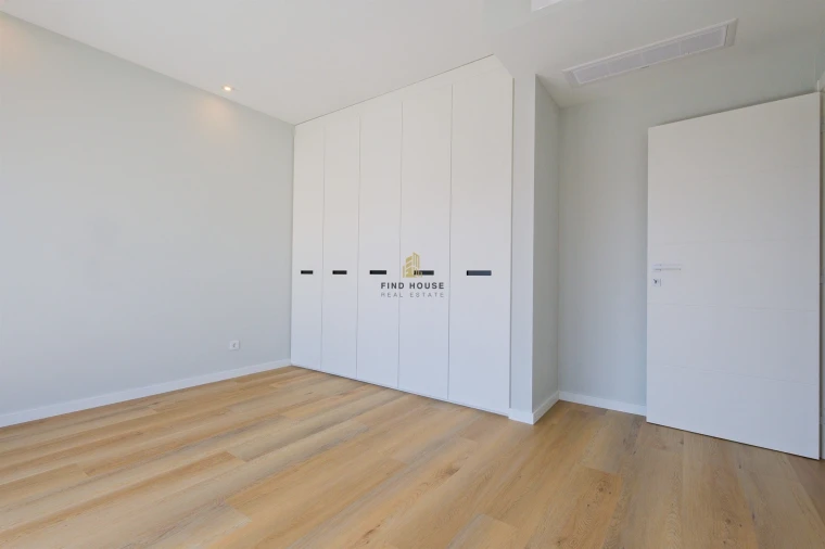 Moradia T5 para Arrendamento em Carcavelos e Parede Foto 26