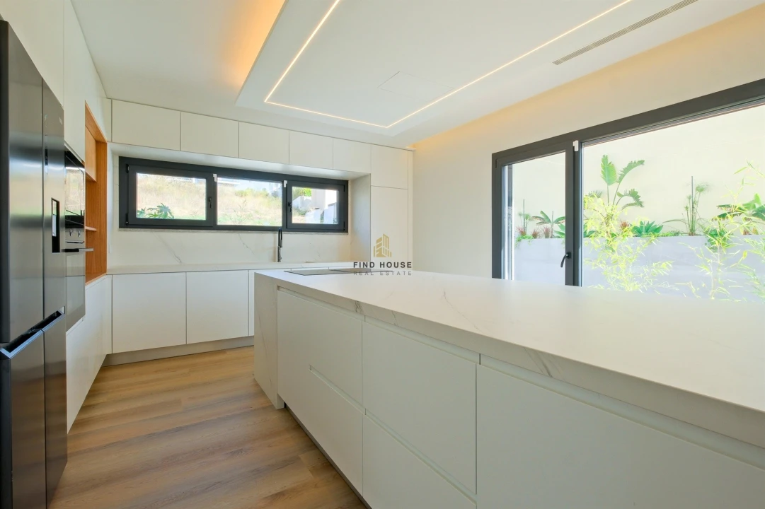 Moradia T5 para Arrendamento em Carcavelos e Parede Foto 12
