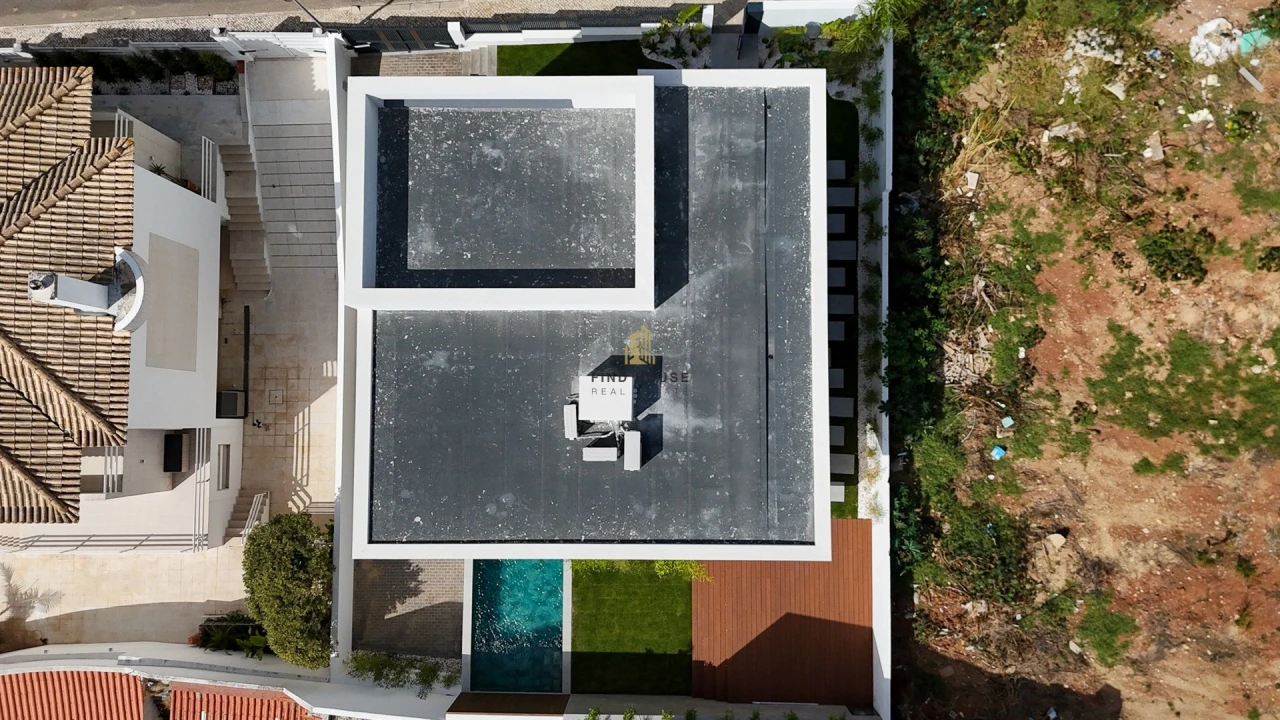 Moradia T5 para Arrendamento em Carcavelos e Parede Foto 3