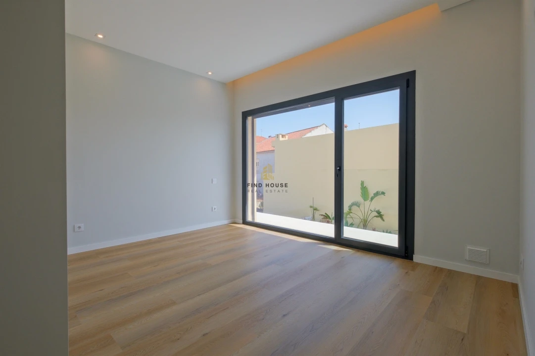 Moradia T5 para Arrendamento em Carcavelos e Parede Foto 20