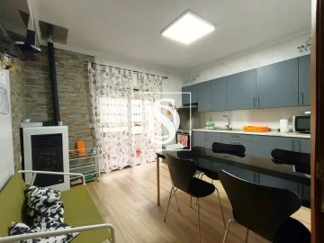 Apartamento T3 para Venda em Sé, Santa Maria e Meixedo