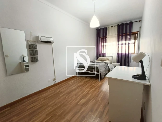 Apartamento T3 para Venda em Sé, Santa Maria e Meixedo Foto 11