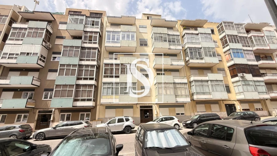Apartamento T3 para Venda em Almada, Cova da Piedade, Pragal e Cacilhas Foto 27