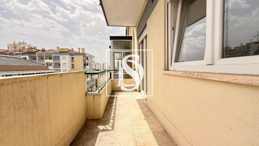 Apartamento T3 para Venda em Almada, Cova da Piedade, Pragal e Cacilhas Foto 22