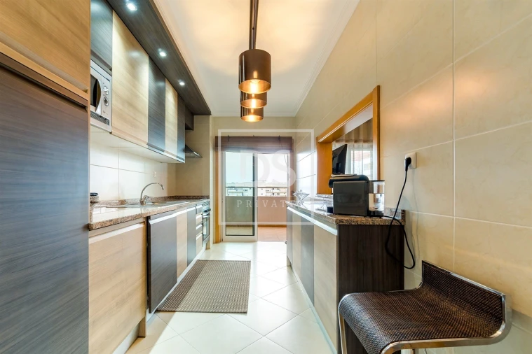Apartamento T2 para Venda em Portimão Foto 7