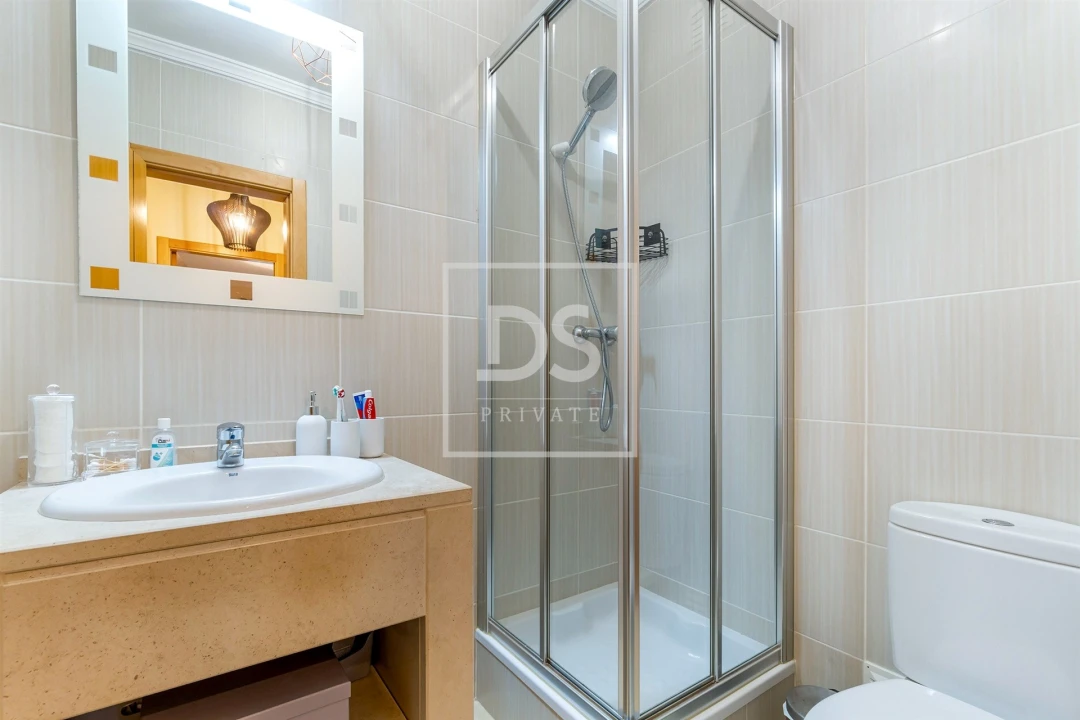 Apartamento T2 para Venda em Portimão Foto 11