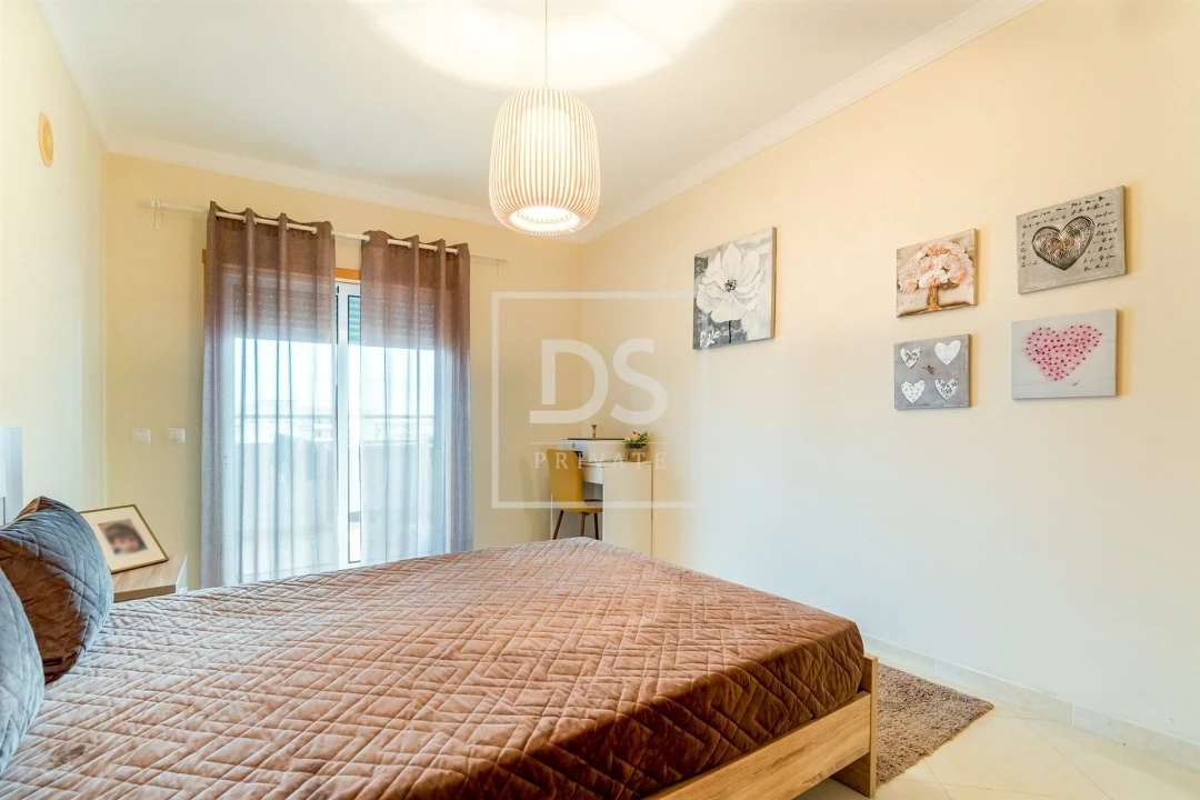 Apartamento T2 para Venda em Portimão Foto 13