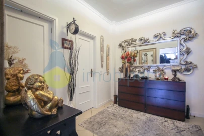 Apartamento T1 para Venda em Albufeira e Olhos de Água
