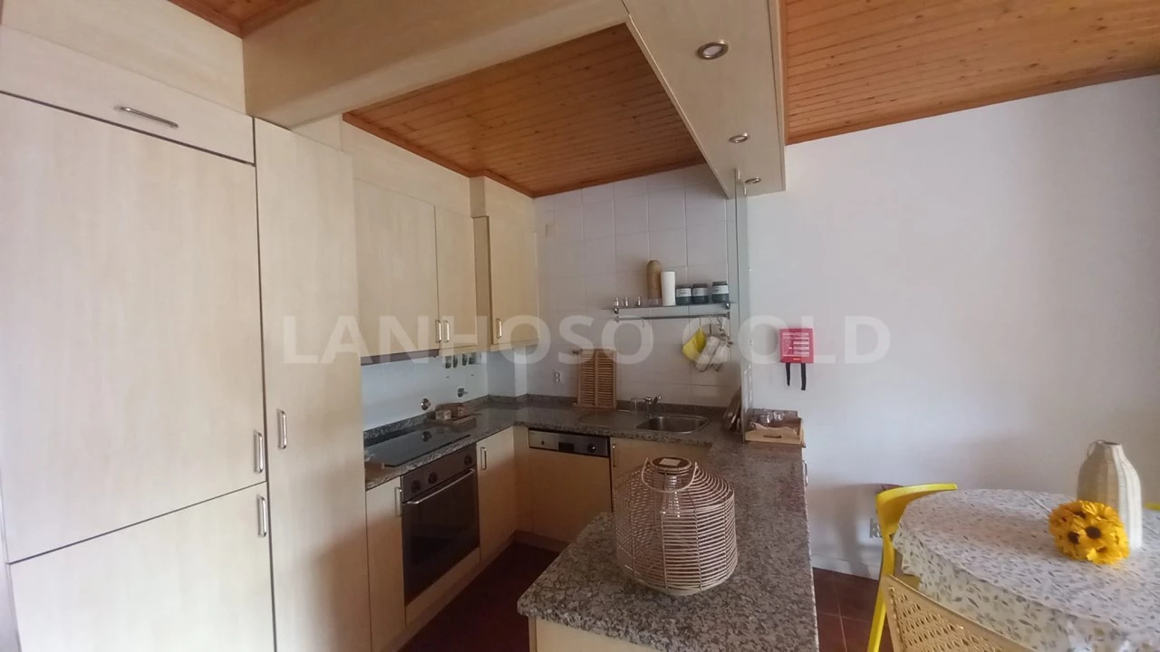 Moradia T2 para Venda em Venda Nova e Pondras Foto 4