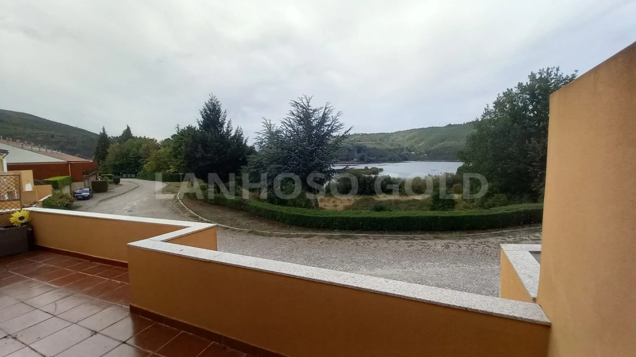 Moradia T2 para Venda em Venda Nova e Pondras Foto 12