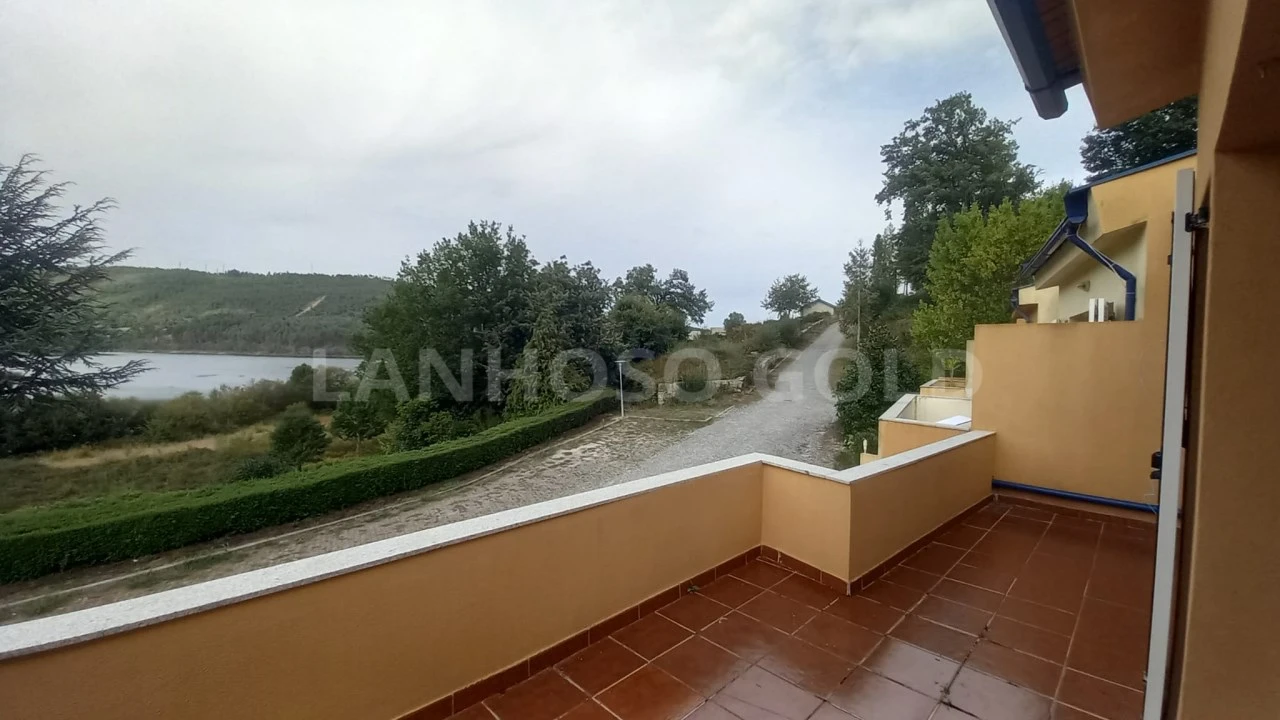 Moradia T2 para Venda em Venda Nova e Pondras Foto 13