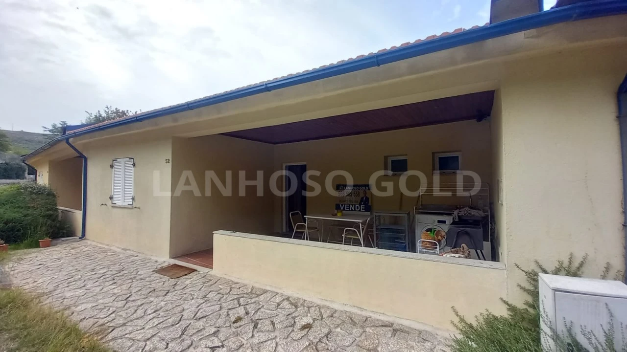 Moradia T2 para Venda em Venda Nova e Pondras Foto 16