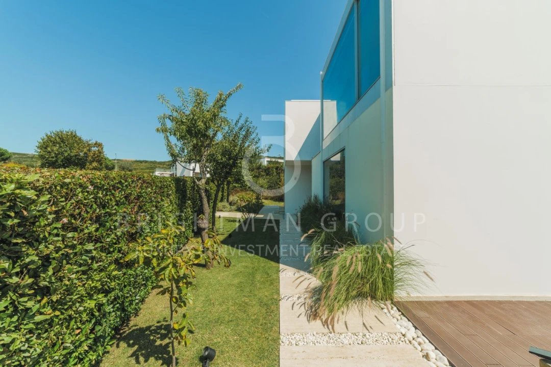Moradia T4 para Venda em Carnaxide e Queijas Foto 36