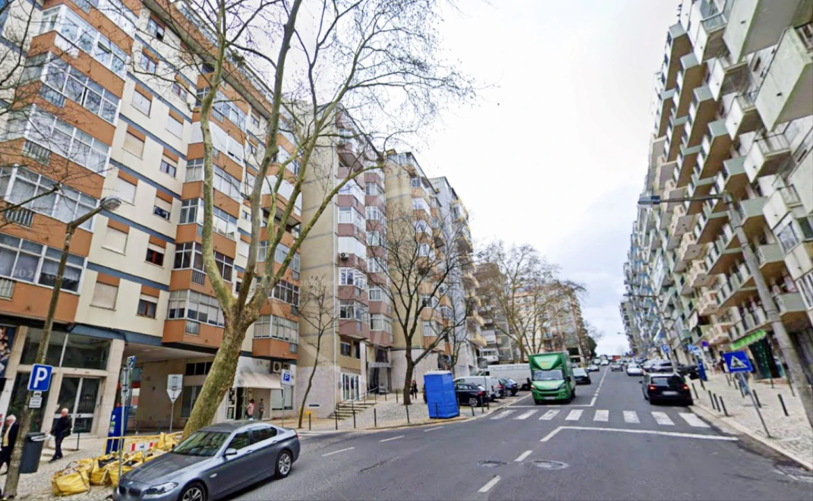 Apartamento T3 para Venda em São Domingos de Benfica Foto 2