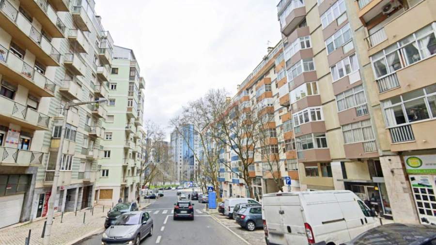 Apartamento T3 para Venda em São Domingos de Benfica