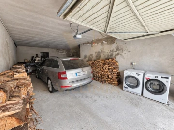 Moradia T4 para Venda em Rebordões (Santa Maria)
